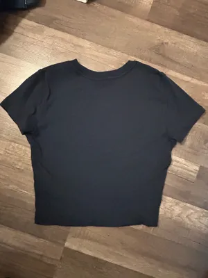 Hollister T-Shirt cropped thumbnail 3