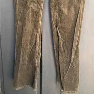 J. Crew‎ Favorite Fit Corduroys thumbnail 4