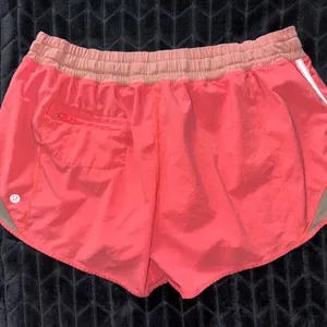 LULULEMON Hotty Hot Runnig Shorts Mesh Trim Vibrant Pastel Pink/Orange‎ Size 10 thumbnail 5