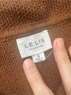 Le Lis Brown Cropped Button-Down Knit Top thumbnail 3
