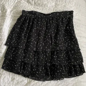 Zara black and white polka dot tiered skirt thumbnail 1