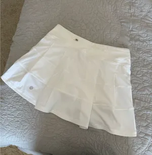 Lululemon Skirt thumbnail 2