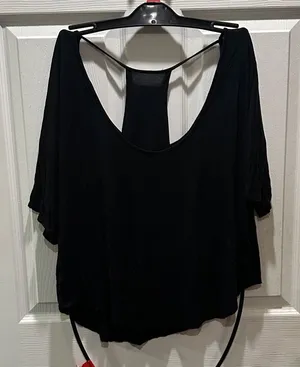 Elegant Black Women's Top Size XL thumbnail 1