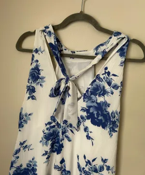 Floral lulus dress (M)  thumbnail 9