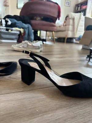 Tamara Mellon Suede Ankle Strap Heels Black Size 6.5 thumbnail 3