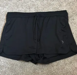 Old Navy Shorts thumbnail 1