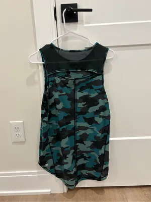 Lululemon Sculpt Tank in Heritage 365 Camo Tidewater Teal Multi/Rainforest Green thumbnail 3