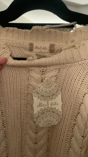 Sweater thumbnail 3