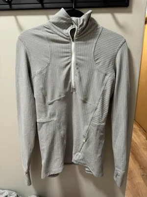 Lululemon Half Zip thumbnail 1