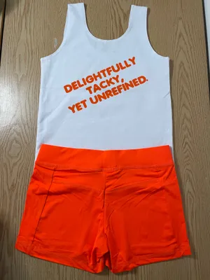 New Hooters girl Uniform tank and shorts Outfit size Medium thumbnail 4