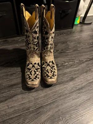 Corral boots size 10 boots thumbnail 4