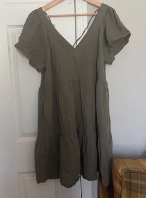 Old Navy Flowy V neck dress thumbnail 1