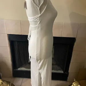 White cut out back summer dress in White sizes: SML thumbnail 3