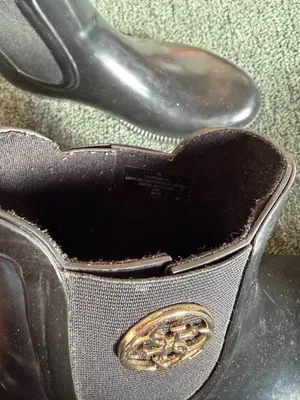 Guess Black and Gold Ankle Rain Boots thumbnail 8