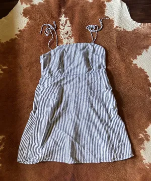 Old Navy blue and white Striped Spaghetti Strap Mini Dress Size large Linen, rayon, and Viscoe blend thumbnail 1