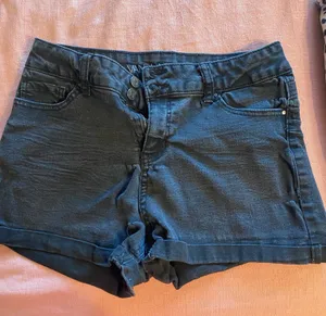 Vanilla Star Shorts thumbnail 1