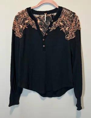 Free People Black Peach Floral Lace Embroidered Henley Long Sleeve Top Medium thumbnail 1