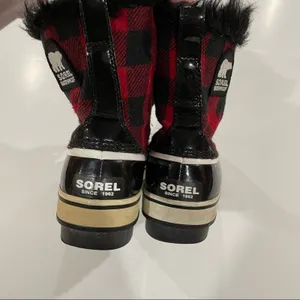 Sorel Out N About Red Buffalo Plaid Winter‎ Rain Mud Duck Boots Size 9 thumbnail 9