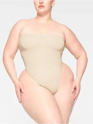 SKIMS Shapewear Seamless Sculpt Thong Bodysuit Size L NEW Clay thumbnail 1