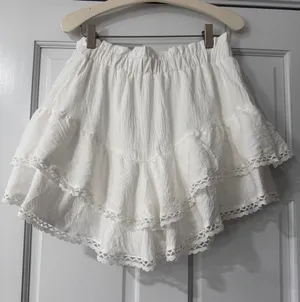 Amazon Tiered Ruffle Mini Skirt for Women Smocked Waist Aline Cute Y2K Flowy Boho Skort thumbnail 1