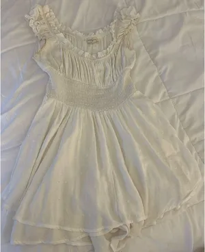 Urban Outfitters white romper S thumbnail 1