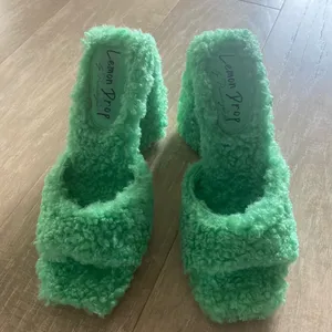 Dollskill Lemon Drop green fuzzy furry kitten heels 7.5 NEW thumbnail 3