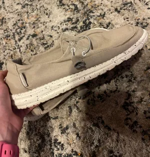 Gray Size 9 | Curtsy thumbnail 1