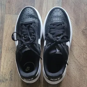 Women's Nike Alta Court Vision Platform Sneakers thumbnail 9