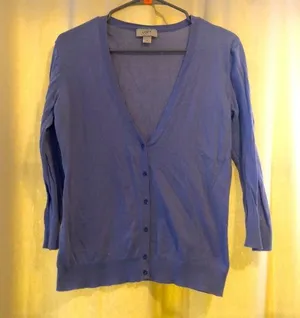🔹4 for $30 Loft size Medium Lightweight Cardigan thumbnail 1