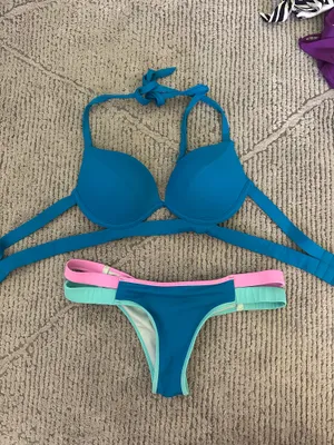 Victoria's Secret Bikini set thumbnail 1