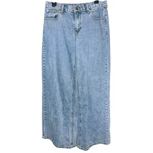 UO BDG Women’s A-Wide Lightwash Wide Leg Denim Jeans thumbnail 3