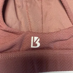 Buffbunny Sports Bra Crisscross Straps Size‎ S Small Mauve Workout Athletic Yoga thumbnail 3