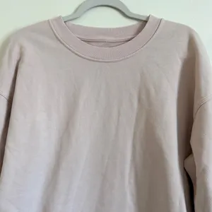 Lululemon Perfectly Oversized Crew Neck Sweater Size 8 / Medium Pink thumbnail 3
