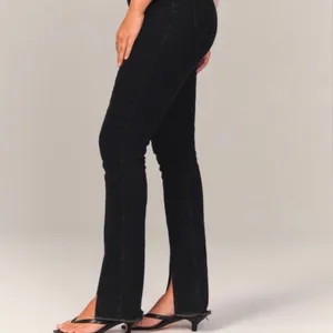 Abercrombie Skinny High Rise Split Hem Black 27/4 Curve Love thumbnail 4