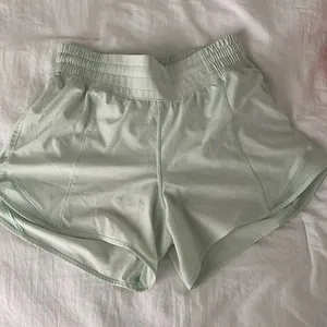 hotty hot 4” shorts thumbnail 1