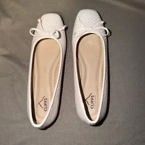 Cliffs White Mountain Bessy Cream Quilted Square Toe Ballet‎ Flats C35326-171 10 thumbnail 3