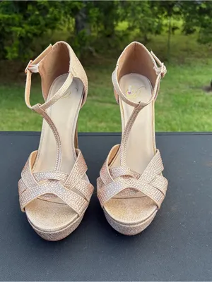 Heart in D rose Gold Glitter T Strap platform heels Sz 8.5 party holiday dance thumbnail 2