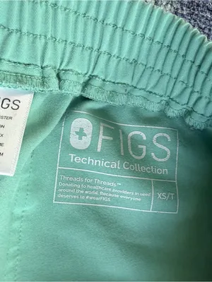 Figs Yola Jade Green Drawstring Cargo Joggers thumbnail 3