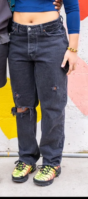 Abercrombie High Waisted Jeans thumbnail 6