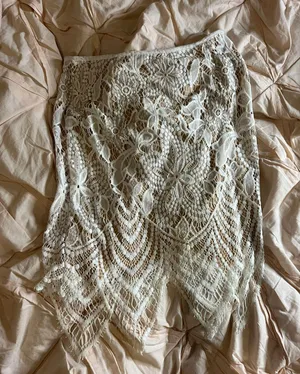 Small Embroidery Creme Lace Mini Girly Skirt thumbnail 1