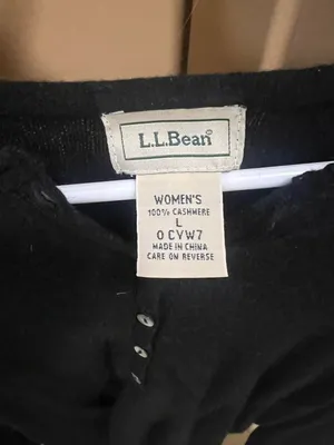 L.L.Bean 100% Cashmere Quarter-Button Sweater Top thumbnail 3