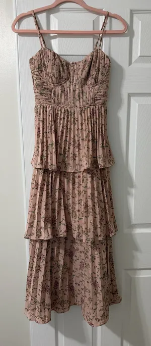 Lulus Pink Floral Tiered Midi Dress thumbnail 1