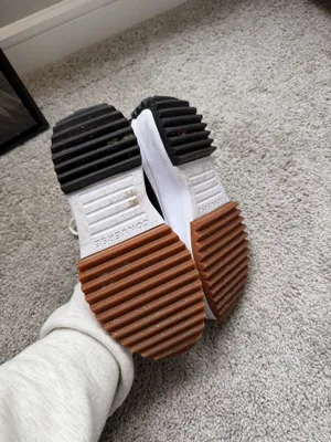 Platform Converse thumbnail 3