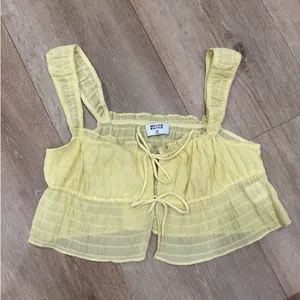 Beginning Boutique Yellow Crop Top thumbnail 1