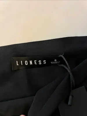 NWT LIONESS Untamed Mini Skirt Black Small $49 thumbnail 8