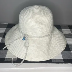 Disney Parks White Sun Hat with‎ Sorcerer Mickey Charm and 2017 Charm. thumbnail 1