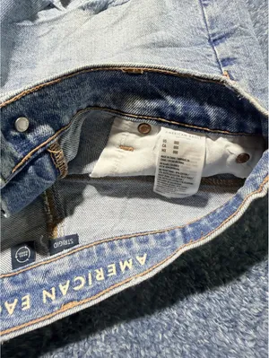 American Eagle Light Wash Distressed Denim Shorts thumbnail 4