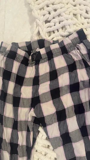 Victoria's Secret pj bottoms thumbnail 2