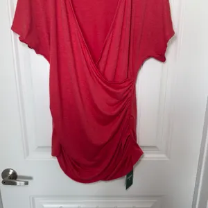 Halara Womens Wrap V-Neck Ruched Top Medium Coral Pink Short Sleeve T-Shirt thumbnail 8