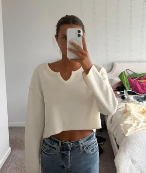 Urban Outfitters Sweater/ Long Sleeve thumbnail 1